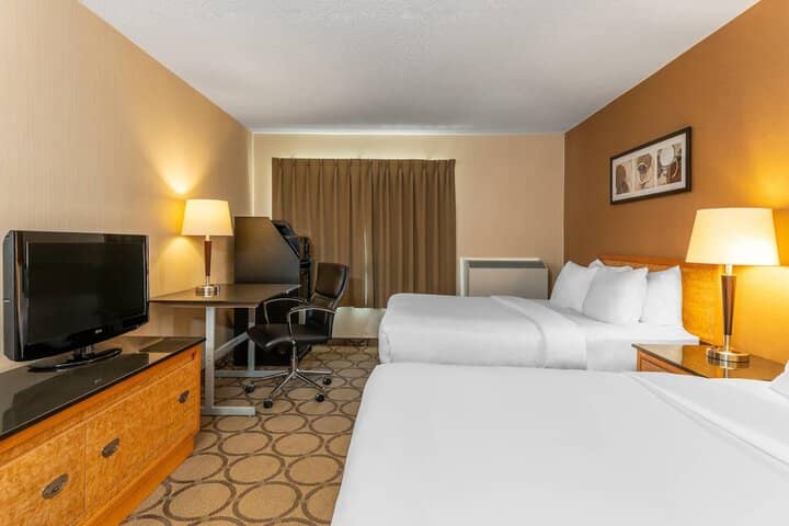 Room 13 of 27