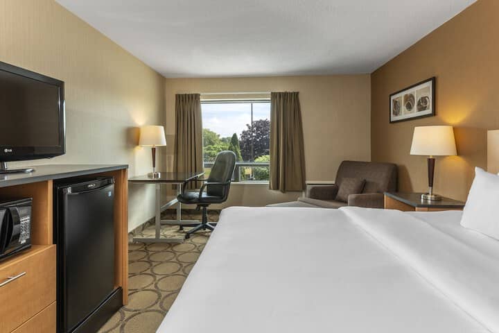 Room 7 of 27